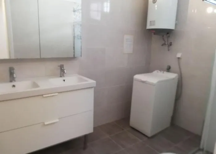 House With Seaview Semesterbostad